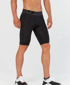2XU Male Accelerate Compression Shorts
